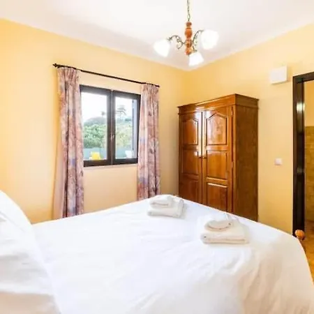 Camila - Ideal Location Ten-min Walk To Marina Holiday home