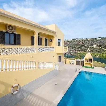 Camila - Ideal Location Ten-min Walk To Marina البوفيرا