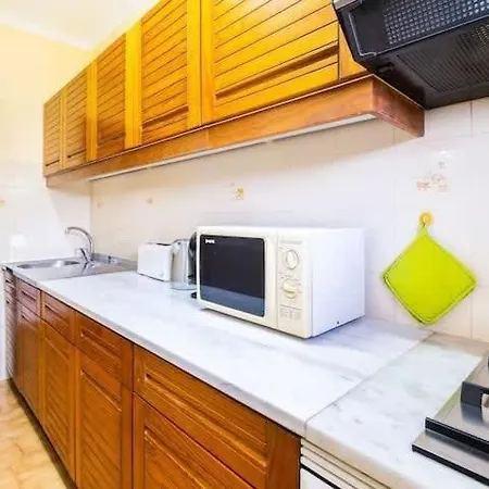 Camila - Ideal Location Ten-min Walk To Marina Villa