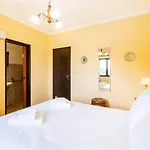 Camila - Ideal Location Ten-min Walk To Marina Villa