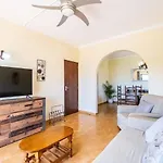 Villa Camila - Ideal Location Ten-min Walk To Marina Albufeira